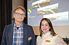 Planleggingsleiar for E39 i vegvesenet Henry Asle Damman saman med sveioordførar Linn Therese Erve på vegseminaret i Aksdal. FOTO: EINAR VESTVIK