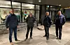 Jarle Jacobsen (KrF, t.v.), Lars Einar Hollund (H), Rune Teikari (Frp) og Asle G. Halleraker (Ap) vil diskutere fylkesbyte med innbyggarane i romjula og fram mot folkerøystinga 10. januar. FOTO: TORSTEIN TYSVÆR NYMOEN