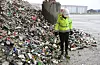 Her hamnar all glas- og metallemballasje som vert samla inn i Noreg. FOTO: INGELIV AADLAND / NPK