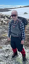 Store gratulasjonar på farsdagen til kjære og spreke FAR, Reidar Frøvik!! Alltid på farten, enten det er her i Sveio eller på Hardangervidda for og jaga sau. Helsing to- og firbeinte på Hokla Gard.