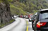 Mange nordmenn svarar at dei vert sinte og stressa om dei møter på uventa kø i trafikken. Foto: Marit Hommedal / NTB / NPK