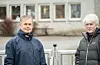 Rune Teikari (FrP) og Lars Einar Hollund (H) håpar Sveio kommune kan hjelpa Bråtveit natur- og kulturbarnehage i ein overgangsperiode. FOTO: THOMAS VALLESTAD DRAGESET