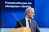 Statsminister Jonas Gahr Støre under pressekonferansen om situasjonen i Ukraina. Til stades er òg utanriksminister Anniken Huitfeldt og forsvarsminister Odd Roger Enoksen. Foto: Heiko Junge / NTB / NPK