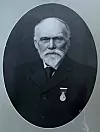 Oldefar Johannes Thomasson Førde (1840-1924) som var med og starta Fjære sparebank, var den første banksjef, fekk postopneri til Førde-bygda og seinare telefonstasjon.